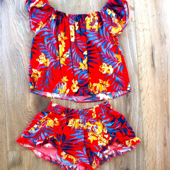 Rip Curl Two Piece Set - Picture 2 of 3